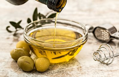 Premium olive oil and edible oils for export